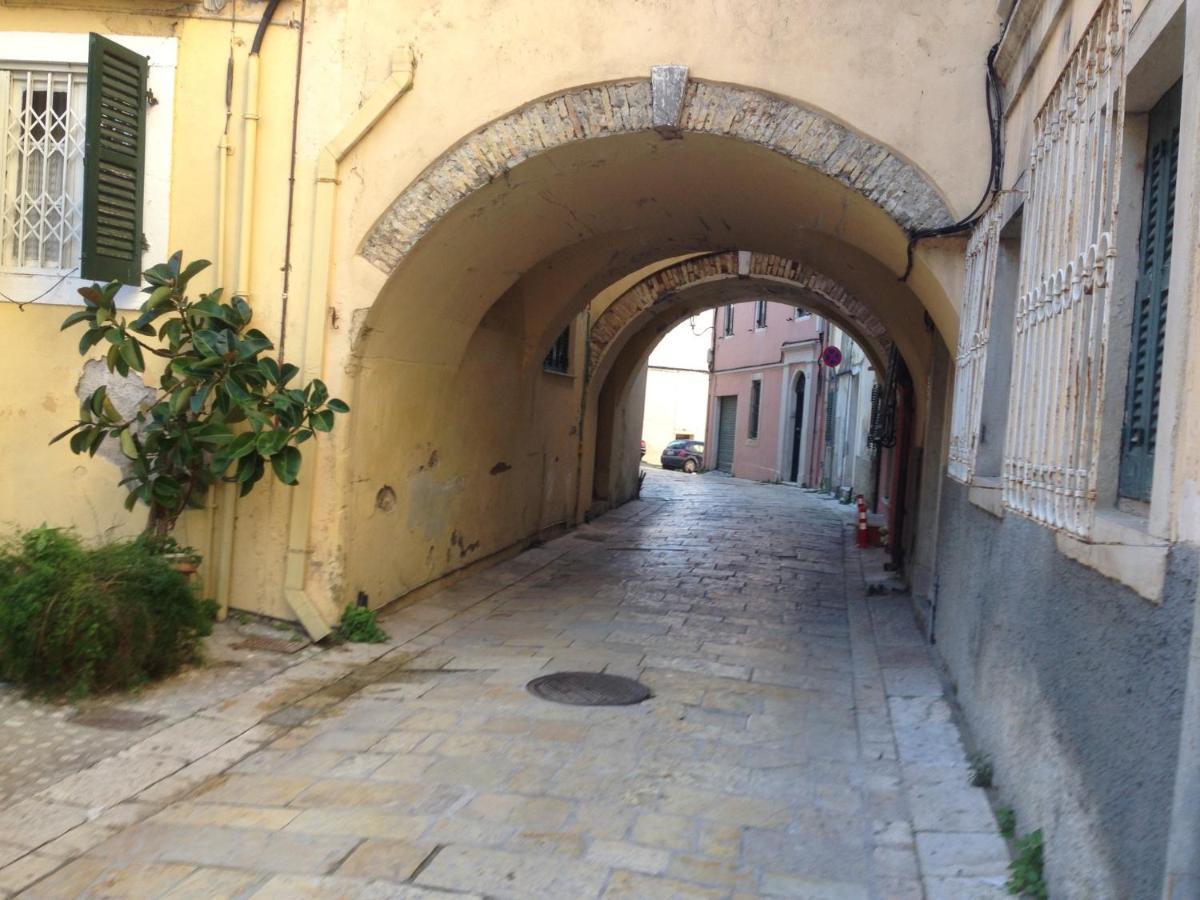 At The Heart Of Old Town Apartamento Corfu  Quarto foto